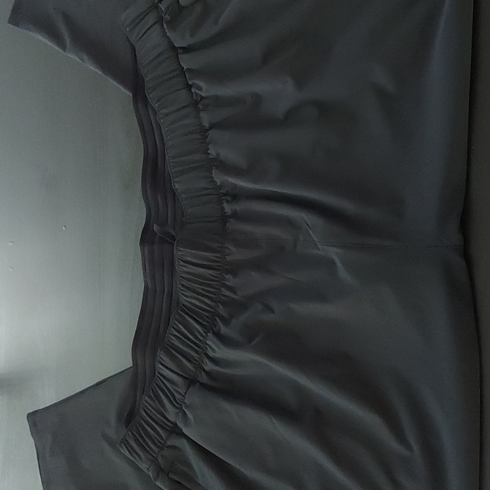 Nike - Picture 2 of 16